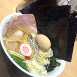 煮干しのビリー - クリア煮干し豚骨　佐賀一番摘み海苔　蘭王味玉