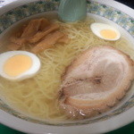 Yatai Ramen Enoki - 2013.08.23　いつもの中華そば葱抜き（ゆで卵スライス1枚おまけ）　600円