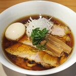 燎 - 【焼豚味玉醤油らーめん】2,000円