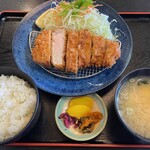 天宝 - ロースカツ定食