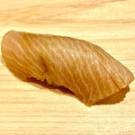 鮓樹 - 本日最高の握りはこちら　鰤トロ14日熟成