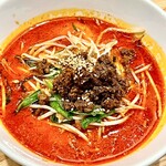 今日の締めの担々麺は3辛にしました　辛味と旨味のバランスが絶妙なんです