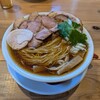麺屋 琥珀 - 料理写真:軍鶏出汁中華蕎麦(醤油)+大盛+肩ロース(1枚)。