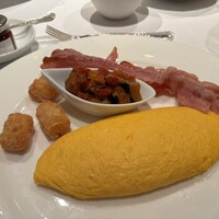 レ セゾン - オムレツ、ベーコン