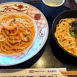 五右衛門 - 料理写真:ハーフ＆ハーフA（たらこバター＋たっぷり海老とモッツァレラチーズのトマトクリーム）