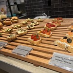 ワーク アンド カフェ SHUGO - ブルスケッタやあんバターパン