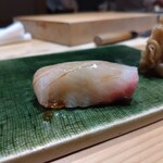 鮨 功 - カンパチ