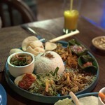 Cafe Wayan & Bakery - Nasi campur