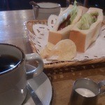 ミナレット - ドッグサンドセット６５０円