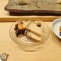 銀座 鮨 かねさか 本店 - つまみ/煮たこ・煮あわび