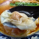 手打中華 英 - ワンタン。