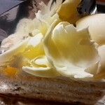 ハーブス - ホワイトチョコレートケーキ　税込９００円