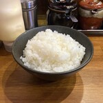 横浜家系ラーメン 三郷家 - ライスはフォロワーサービスで無料。