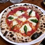 Pizza Land - マルゲリータ（490円）