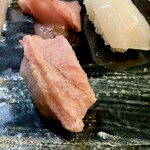 すし富 - トロ。