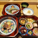 275590736 - 三段重