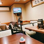 花わさび - 広い店内