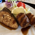 平和亭 - ぶりのにんにく醤油焼き　＋　ポテトコロッケ