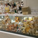 チーズ王国パティスリー ジュダン -  店内風景