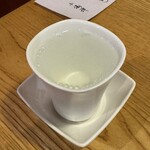 小満津 - 磯自慢。やはり白焼きには吟醸酒！