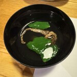 小満津 - 肝吸いは鰻重の付属レベルじゃない、ただ自己主張でなく鰻重に寄り添う感じ