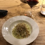forare - ジノリのパスタプレート20cmに薫製しらすと釜揚げしらすの葱ソースパスタ