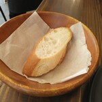 ビストロ オム - オムレツのパン