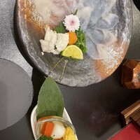 泳ぎとらふぐ活蟹料理 あじ平 曽根崎 - 