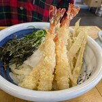 麺屋満月 - えび天ぶっかけ〈冷・細麺〉＋ごぼ天バラ