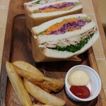 髙木珈琲 - アジアンバインミー風サンド