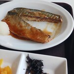 もつ煮ショップ - 肉厚サバ味噌にオロシを絡めて旨ッ♪