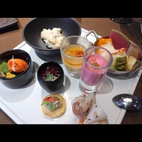 ブッフェアンドカフェ スロープサイドダイナー ザクロ - 