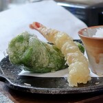 桶家乃隠居 - 海老と高知の朝どれピーマン