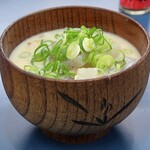 陸奥 こむらさき - 紅鮭かす汁