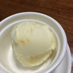 肉と魚の寿司　yokaichi - ⑤お口直しのシャーベット　ゆず