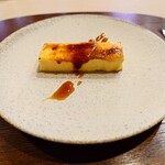 SHINARUKI - ▷クレマ・カタラーナ
冷やして固めてある
コク感ある上質なカスタードアイスの上を
キャラメリゼしてあり
カラメルの苦味感も心地良く美味しい美味しい