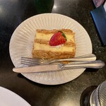 梟書茶房 - 苺のミルフィーユ