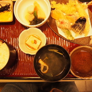 嵐山でおすすめのレストラン 湯葉丼 をご紹介 食べログ 嵐山でおすすめのレストラン 湯葉丼 をご紹介 食べログ