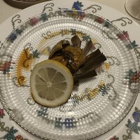 礼華　青鸞居 - 上海蟹の老酒漬けをチューチューといただく