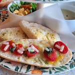 CAFE Tea Tree - 【2024.12】アフタヌーンティーランチ・全部のせ(税込2,300円)