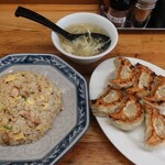 餃子工房ゆうき屋 - ・「ランチ チャーハン＋餃子セット(¥850)」
