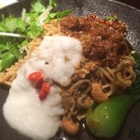過門香 銀座本店 - 今日のランチは汁なし坦々麺。とろろが良いアクセントになって、クリーミーさが増します。大変美味しくいただきました。ご馳走様でした。