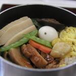 釜寅 - 料理写真:五目かまめし