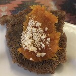 インド料理 パリワル - キビのロティににんじんハルワを乗せたら絶品デザートが誕生しました