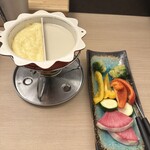 とろけるハンバーグ福よし - 