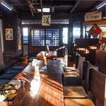 ヨコクラうどん - 旧家側の飲食スペース