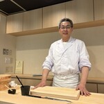 鮨 匠真 - 店主。写真許可済み。