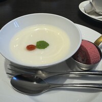 東天紅 KITTE名古屋店 - 