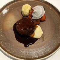 Lien - 牛フィレ肉のハンバーグ クルミ レーズン