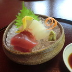  造り：真鯛、マグロ